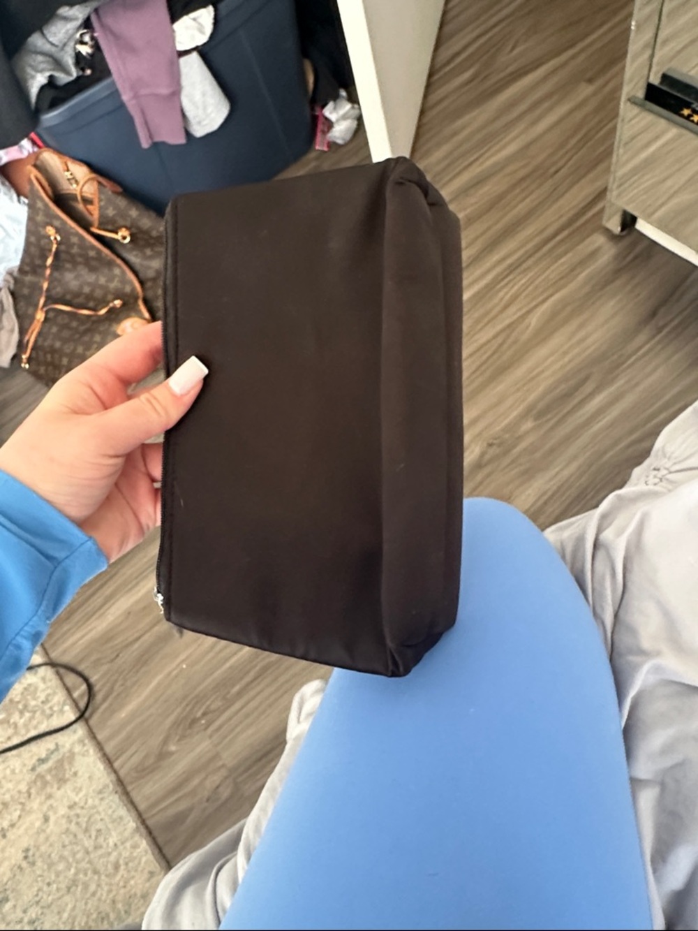 Jimmy Choo Black Toiletry Pouch - Picture 3 of 3